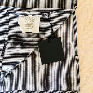 ACACIA Honey Sarong Long Island NWT